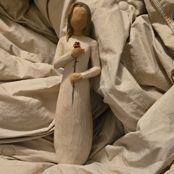 Willow Tree Other - Willow Tree "LOVE" Figurine